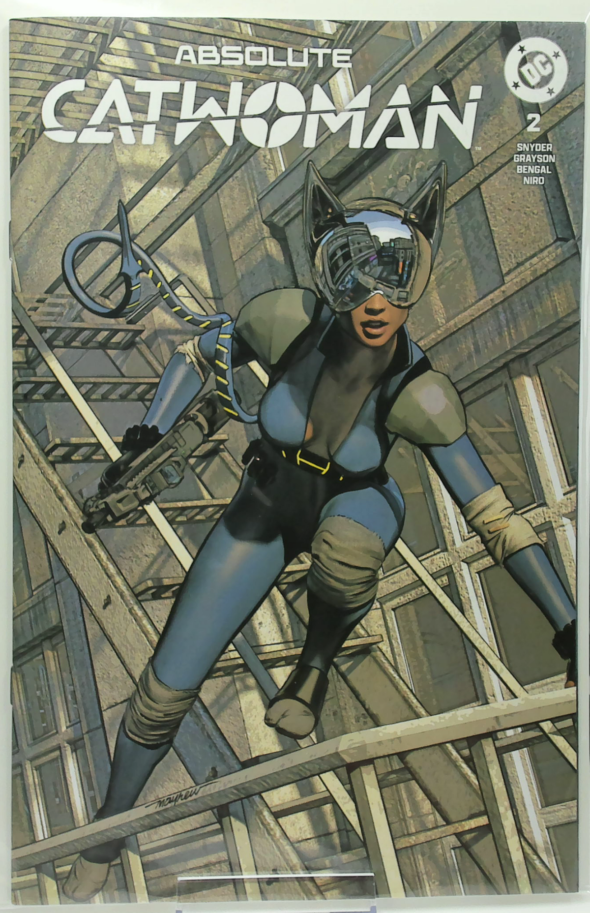 Absolute Catwoman #2 (2026) – Mike Mayhew Exclusive Trade Dress Variant Ltd to 3000