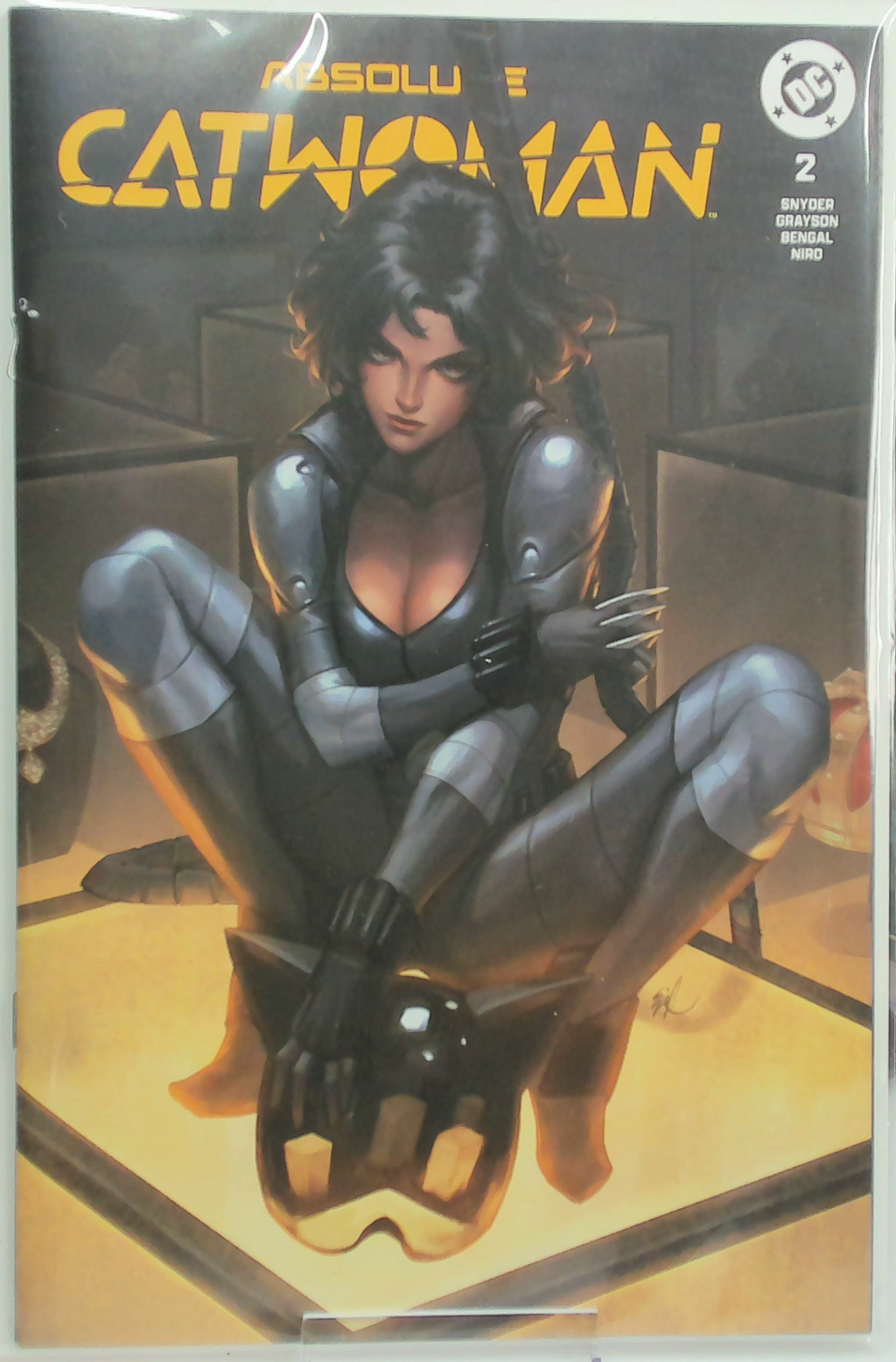 Absolute Catwoman #2 (2026) Ltd to 3000 - Ejikure Cover A Trade Dress Variant VF READ DESCRIPTION